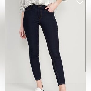 Old Navy Mid-Rise Rockstar Super Skinny